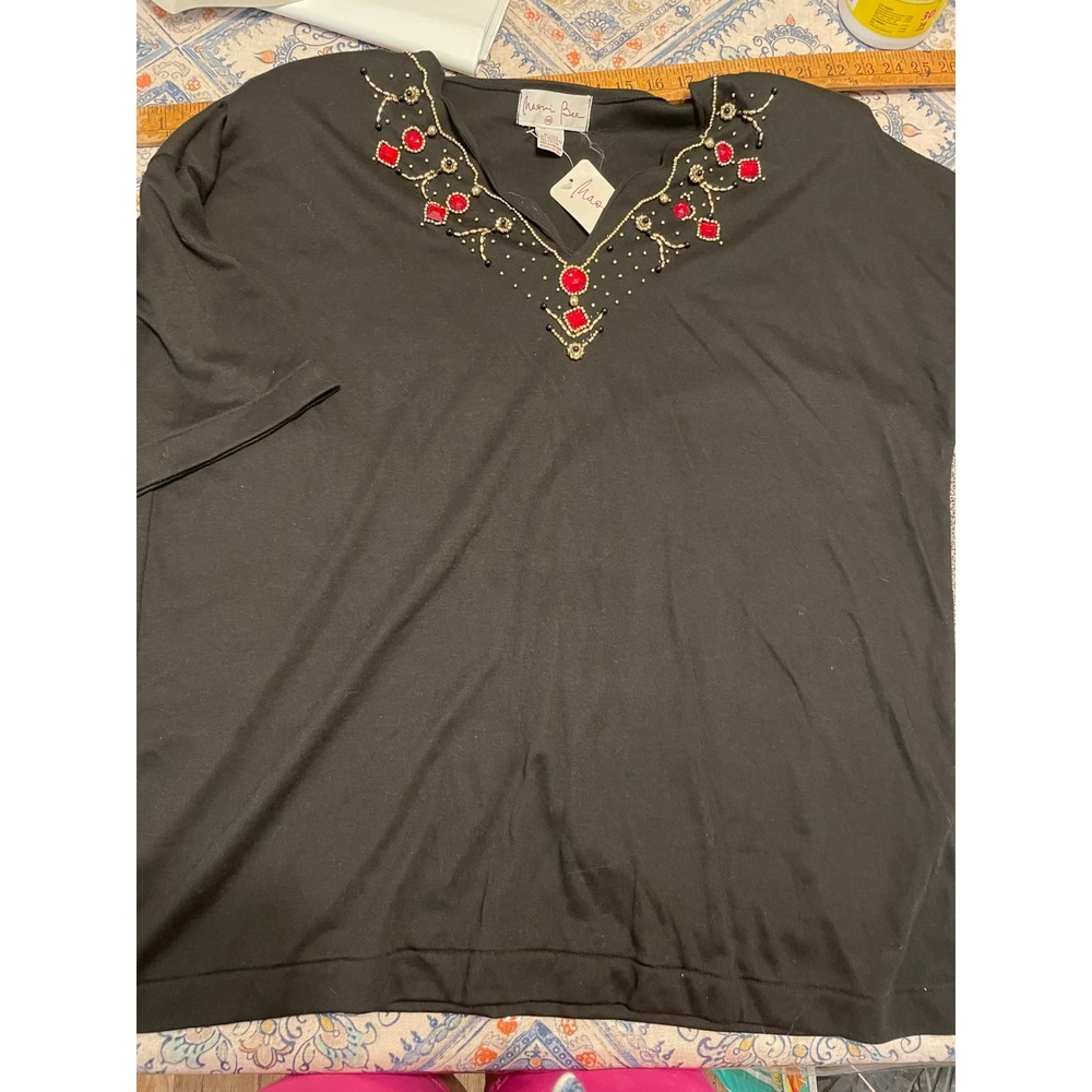 Naomi Bee Vintage Black Beaded Gemstone Womens Size 40 Short Sleeve Knit Blouse